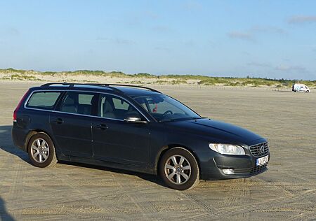 Volvo V70 D2 Navi, AHK, SR und WR auf Alu