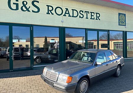 Mercedes-Benz 200 D Schiebedach 2. Hand, Top gepflegt