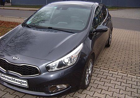 Kia Cee'd / Ceed