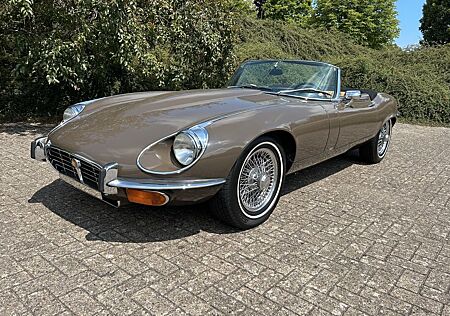 Jaguar E-Type V12 Roadster