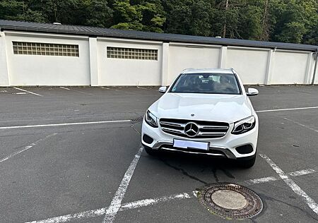 Mercedes-Benz 220 GLC d 4MATIC Autom. -