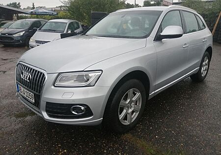 Audi Q5 2.0 TDI S tronic quattro"Tüv 05.2026"