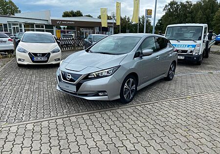 Nissan Leaf N-Connecta Winterpaket LED