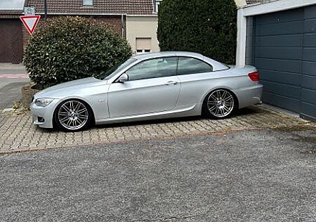 BMW 325i Cabrio E93