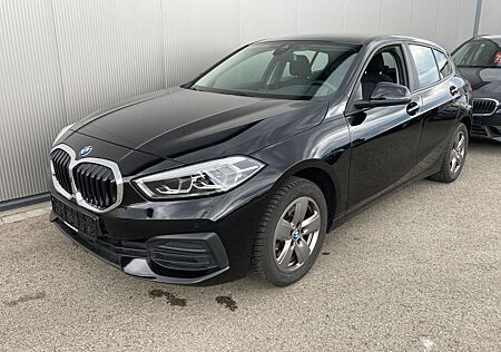 BMW 118i *NAVI*AUTOMATIC*PDC *LED* DAB*
