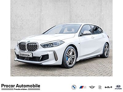 BMW M135i xDrive Live Cockpit Professional+SHZ+PDC+T