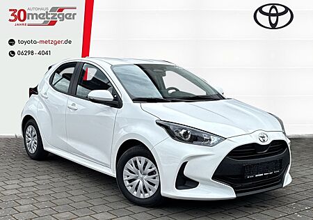 Toyota Yaris Hybrid 1.5 Business Edition +Kamera +Sitzh