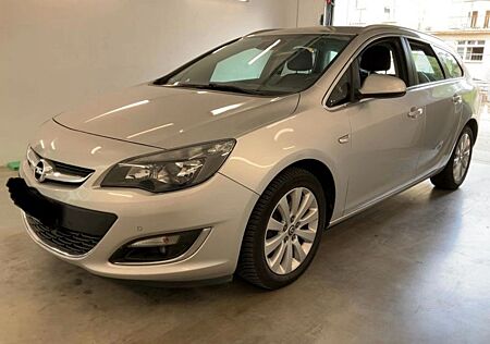 Opel Astra 1.6 SIDI Turbo Exklusiv