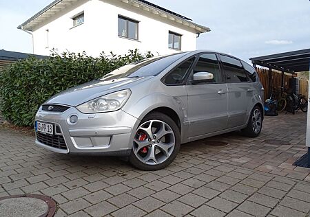 Ford S-Max 2,5 Titanium ST Line 7 Sitzer