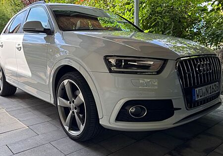 Audi Q3 2.0 TFSI 155kW S tronic quattro - 20Zoll Roto