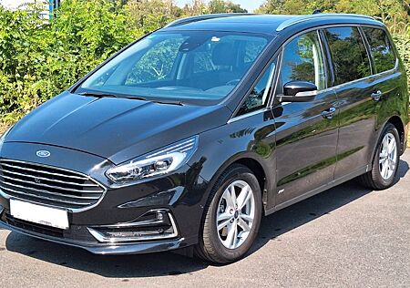 Ford Galaxy 2,0 Titanium Diesel 4WD Pano Matrix Garan