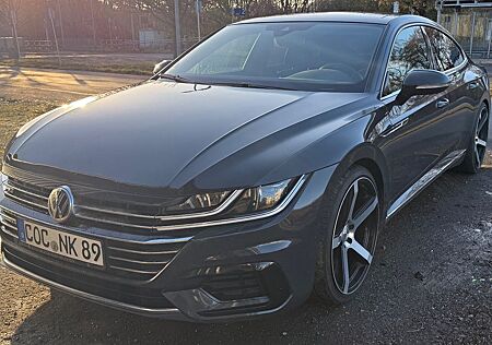 VW Arteon Volkswagen 2.0 TDI SCR 140kW DSG R-Line R-Line