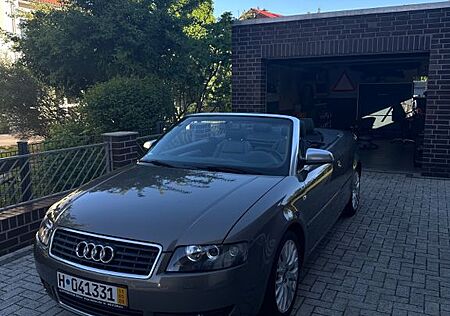 Audi A4 2.5TDI multitronic Cabriolet -