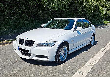 BMW 318i - TÜV neu - Vollleder- Schiebedach- Navi