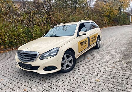 Mercedes-Benz E 200 BlueTEC T AVANTGARDE