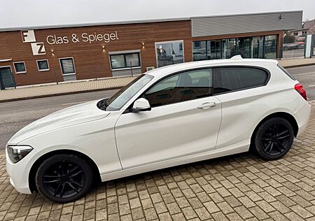 BMW 116 1 Limousine 3-trg. i/INSPEKTIONNEU