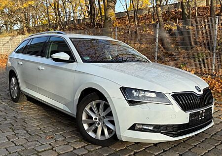 Skoda Superb Combi Style 4x4 *NAVI*ACC*AHK*CANTON