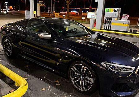 BMW M850i xDrive Coupé -