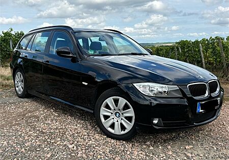 BMW 318d Touring *KlimaAT*SHZ*Tempomat*TüV NEU 04/24