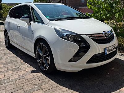 Opel Zafira Tourer 1.6 ECO OPC Line