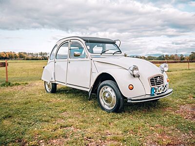 Citroën 2CV6 Club | Garagenfund | Ungeschweißt &