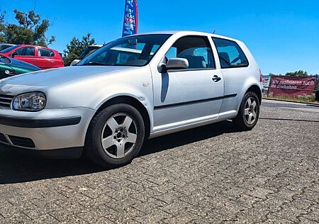 VW Golf Volkswagen 1.6 Automatik Trendline Trendline