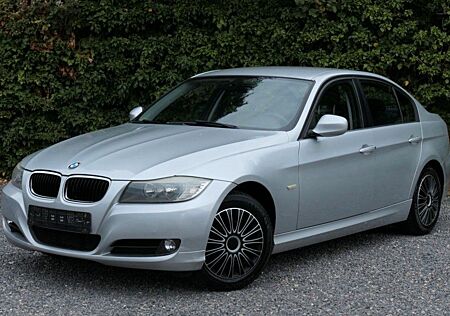 BMW 320d Edition Lifestyle*Sitzheizung*Bluetooth