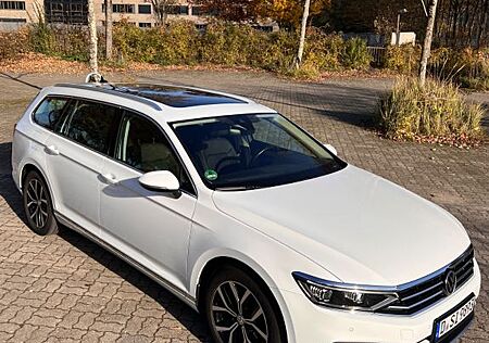 VW Passat Variant Volkswagen Passat 2.0TDI 200PS Unfallfrei