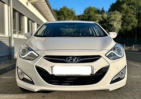 Hyundai i40 Reifen NEU/ Bremsen NEU/ Limousine/