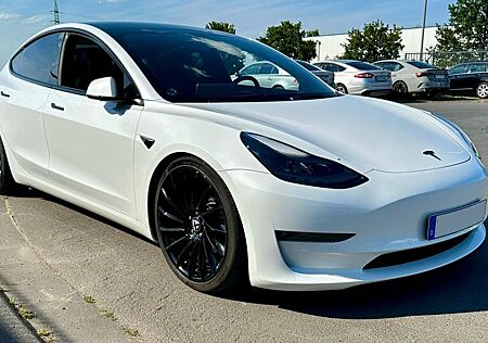 Tesla Model 3 LR ACC Boost, Alcantara Dach, Perf.Sitze