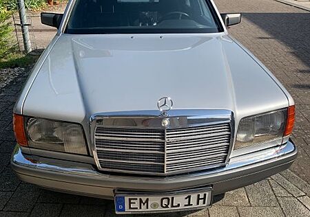 Mercedes-Benz 300 SE / W126
