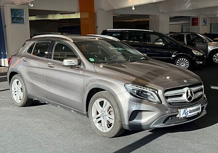 Mercedes-Benz GLA 200 XENON*NAVI*PDC*SHZ*ALU*LEDER