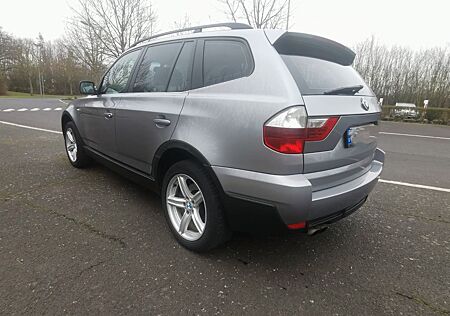 BMW X3 xDrive25i -