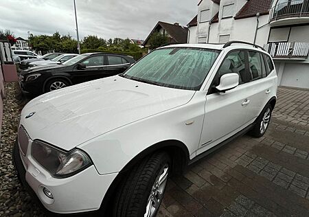 BMW X3 xDrive35d - Pano, AHK, Leder, Scheckheft