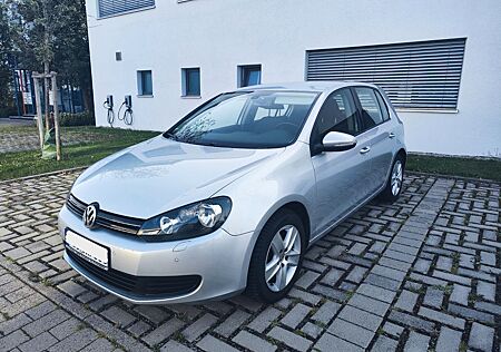 VW Golf Volkswagen 1.4 Comfortline*HU 08/27*2. Hand*AHK*KLIMA