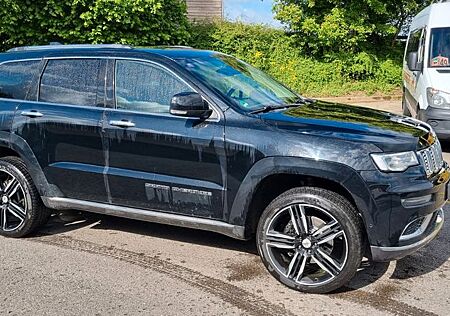 Jeep Grand Cherokee 3.0 CRD Summit Luftfahrwerk