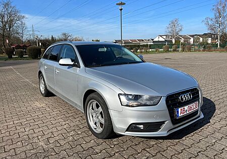 Audi A4 Avant Attraction*Navi*ALU*PDC*