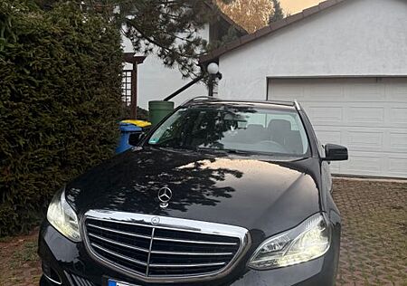 Mercedes-Benz E 400 T AVANTGARDE