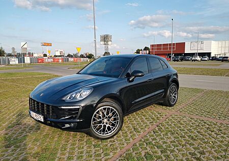 Porsche Macan 4x4 Panorama BELUFTETE SITZE ROTES LEDER