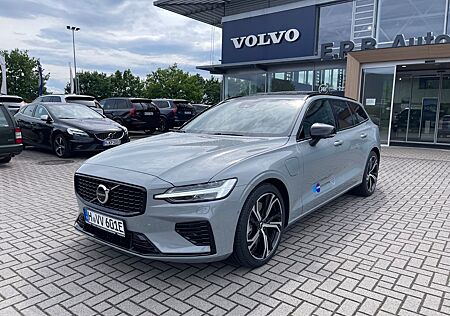 Volvo V60 Kombi Plus Dark Recharge Plug-In Hybrid AWD