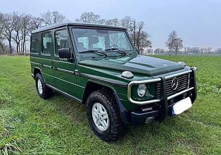 Mercedes-Benz 300 GD