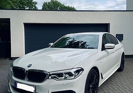 BMW 540i M-Paket | Vollausstattung | Sehr gepflegt