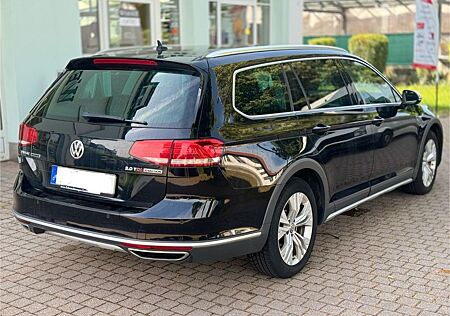 VW Passat Alltrack Volkswagen 2.0 TDI SCR 140kW DSG 4MOT Alltr