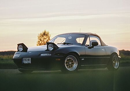 Mazda MX-5 1.9 -