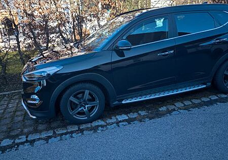 Hyundai Tucson 2.0 CRDi 135kW 25 Jahre 4WD Automatik...