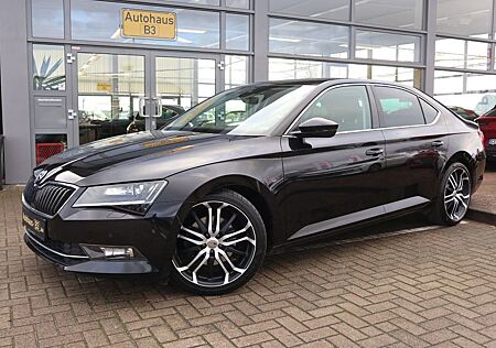 Skoda Superb Lim. Ambition Bi Xenon-PDC- DAB
