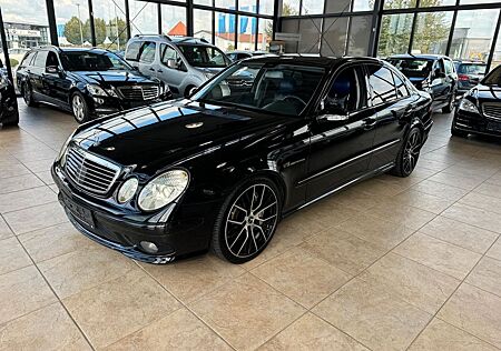 Mercedes-Benz E 55 AMG E -Klasse Lim. BLAU