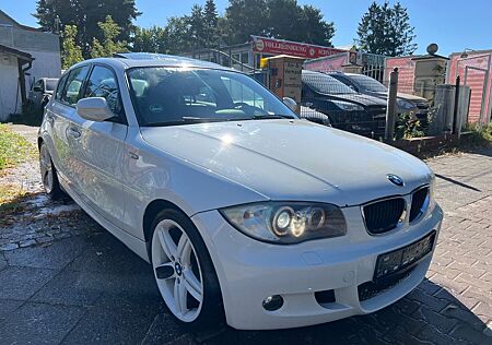 BMW 120i 1 Lim. M-PACKET*Xenon*Leder*Navi*SSD*PDC