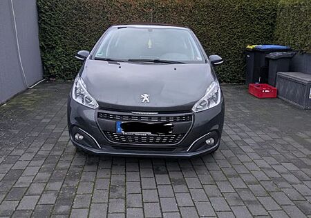 Peugeot 208 PureTech 82 Active Active