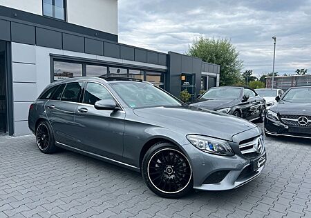 Mercedes-Benz C 180 Avantgarde T CGI *LED*R-Kamera*8x-Bereift*